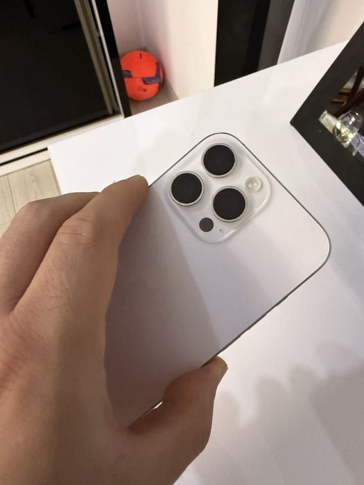 Iphone 16 Pro Max 256GB White Titanium 100% baterie