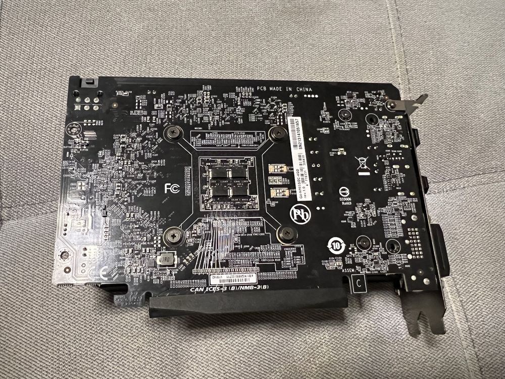 Продам видеокарту Gigabyte GTX 1650 Super OC