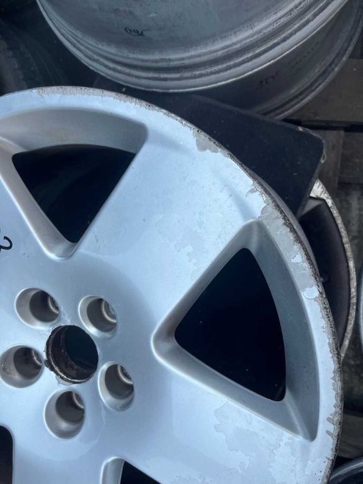 Джанта AUDI A8 D3 4E0601025M 8.5Jx18 ET45 5x112