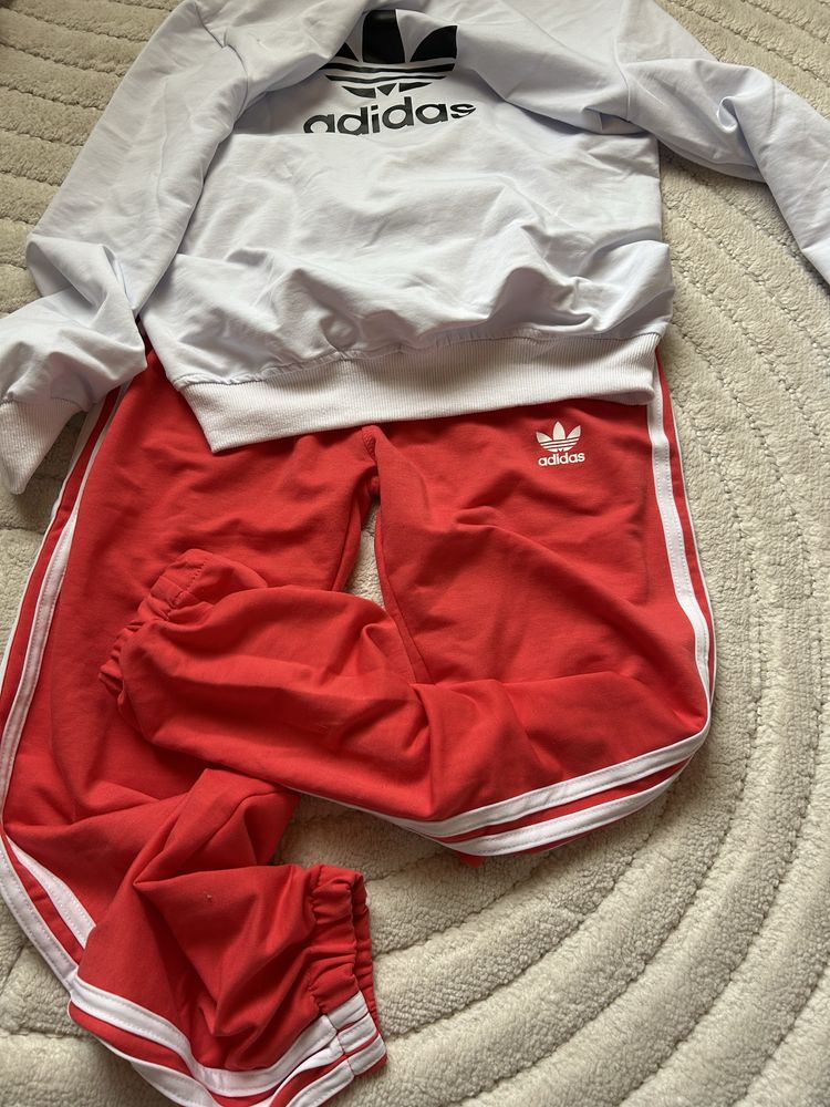 Комплект на Adidas