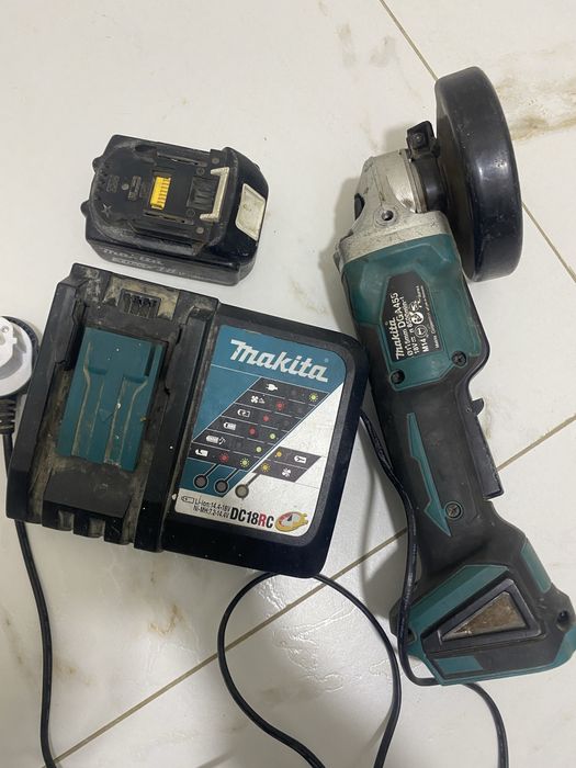 Продам болгарку Макитта