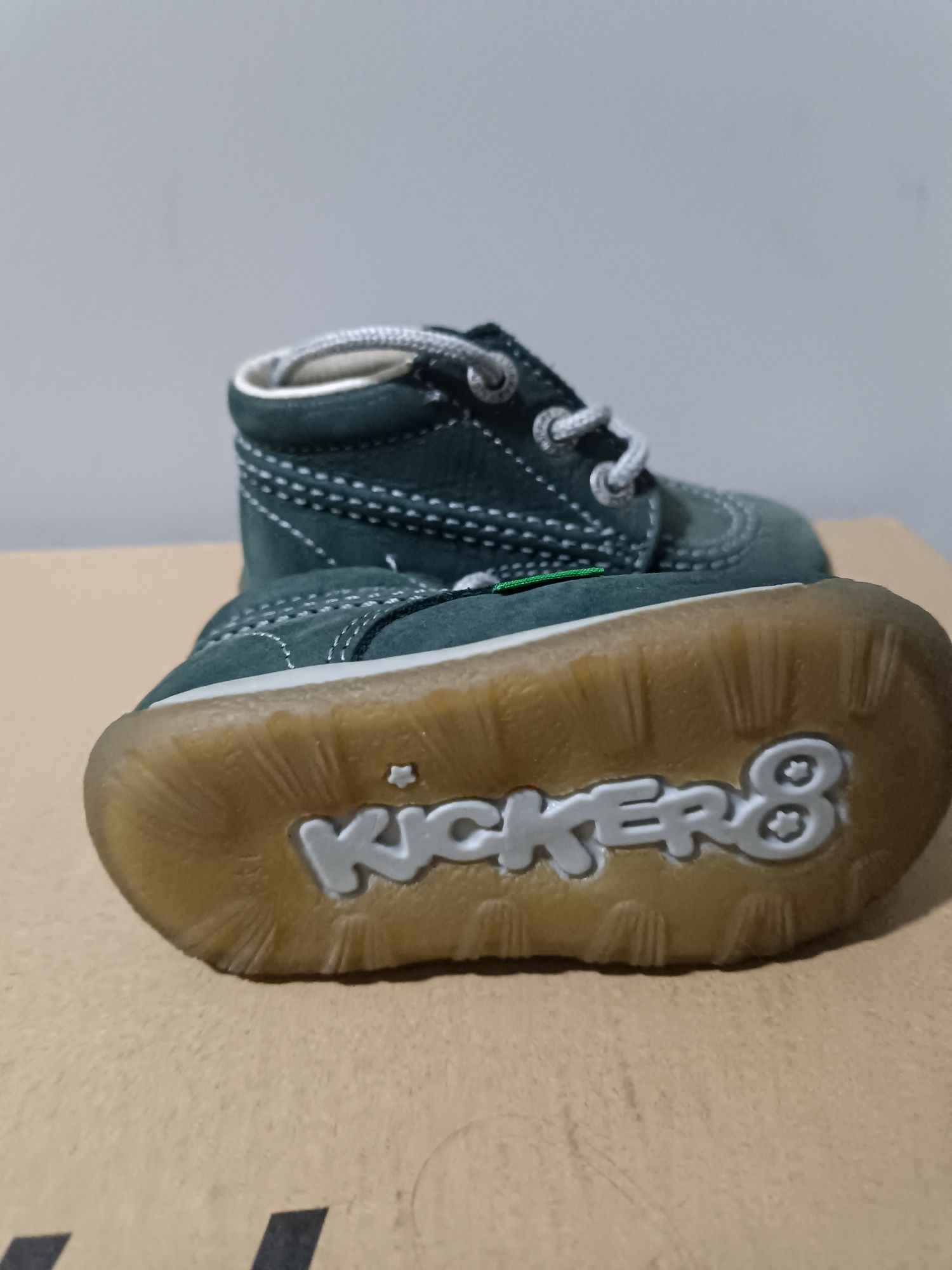 Бебешки обувки Kickers