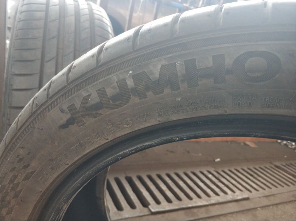 Летни гуми на марката KUMHO - 215/50/17, Дот 4820