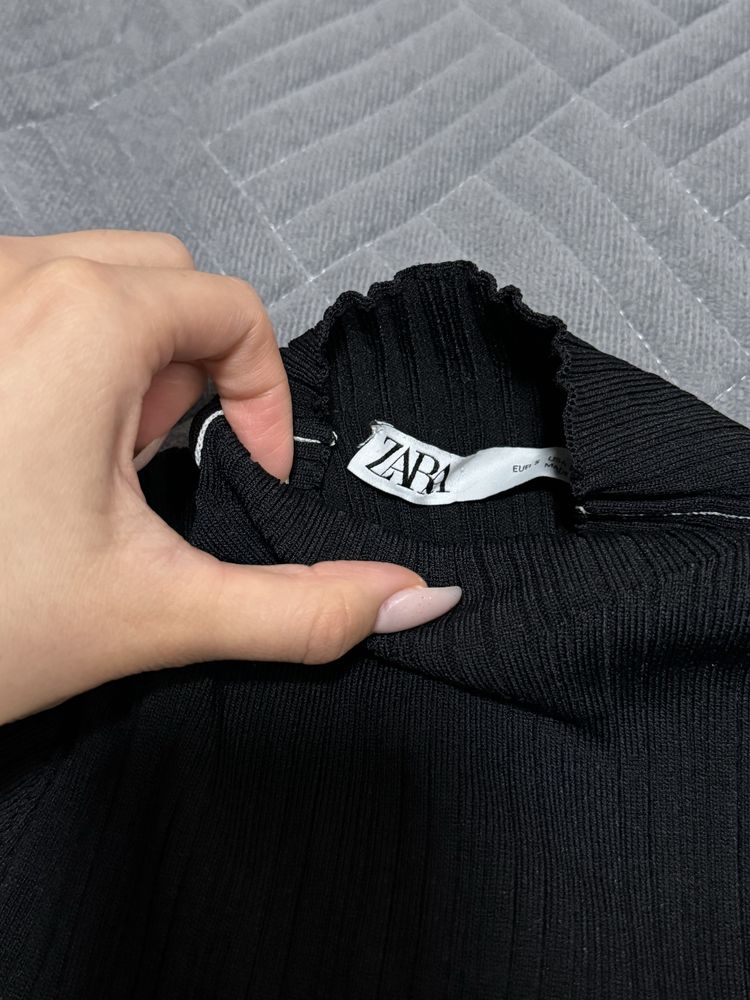 Продам водолазку ZARA