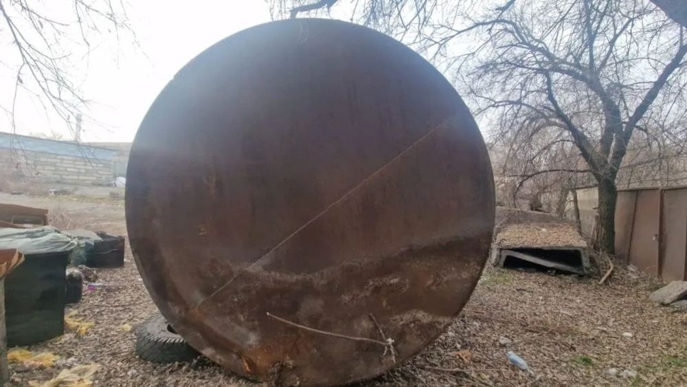 ЦИСТЕРНА ёмкость металлическая.