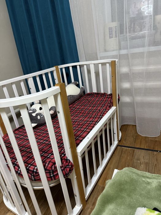 Продам детскую кроватку