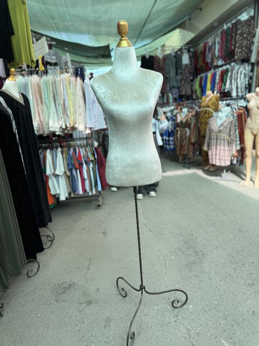 Kiyimlar uchun maniken