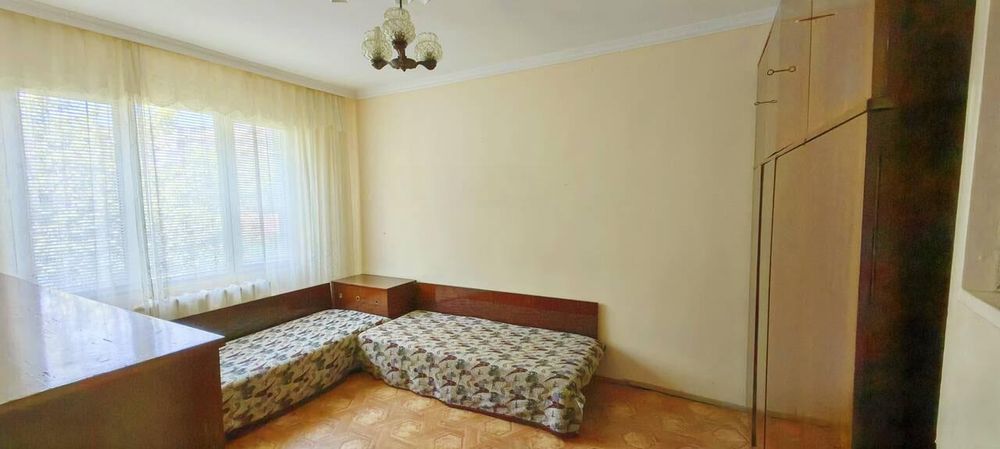Продава се Четиристаен апартамент в Бургас, Лазур - 110 кв.м за 1791 €/кв.м - Снимка #1