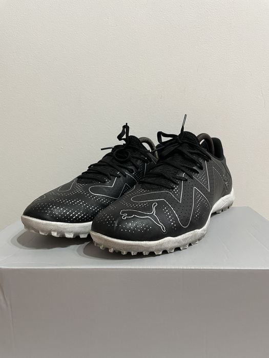 Ghete de fotbal Puma