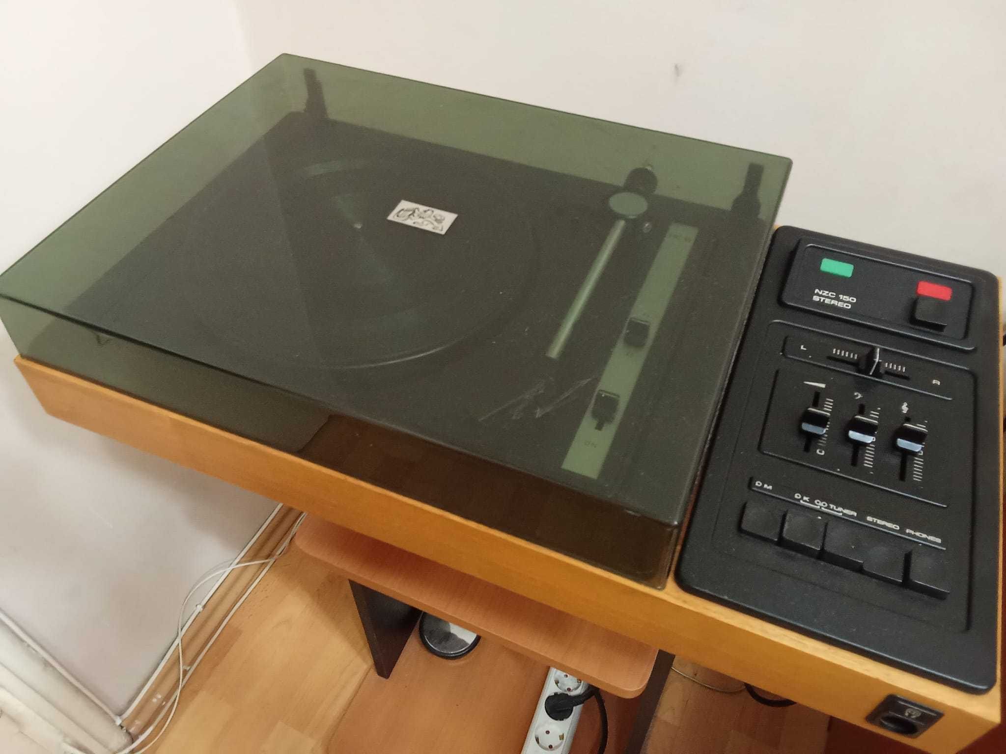 Pick up plus boxe + Casetofon deck plus amplificator