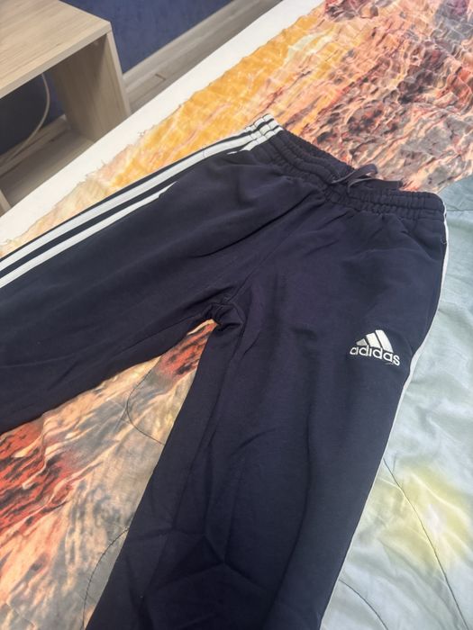 Долнище на adidas