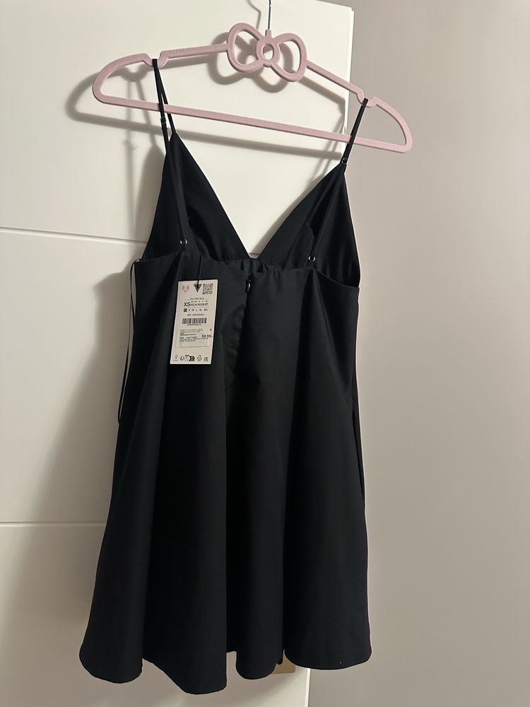 Черна къса Рокля ZARA  XS