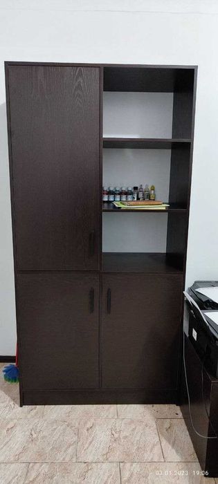 Ofisnoy mebellar sotiladi 2 ta kompyuter stoli bilan