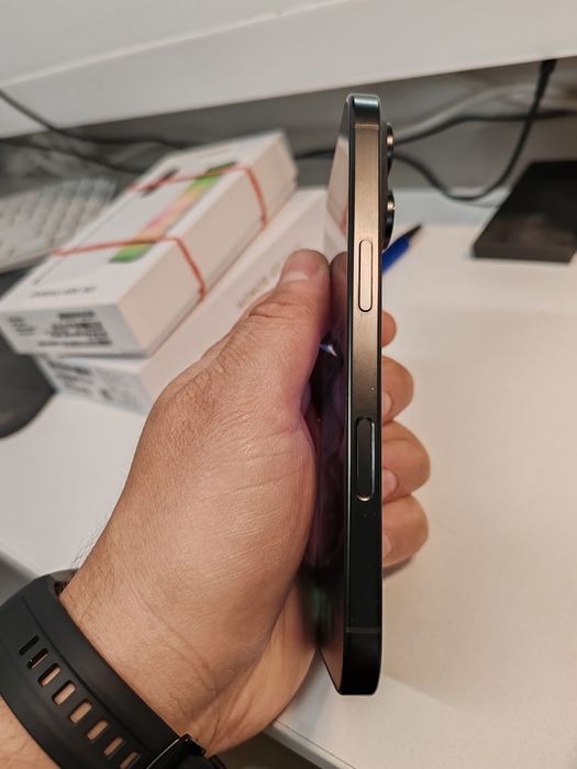 iPhone 16 Pro la cutie 128 GB baterie 100% cod unic 1105 cicluri 101