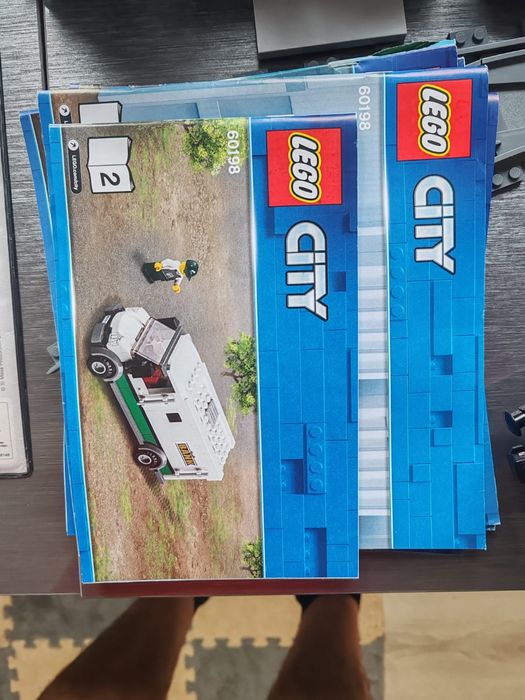 Set lego tren de marfă. La cutie complet.
