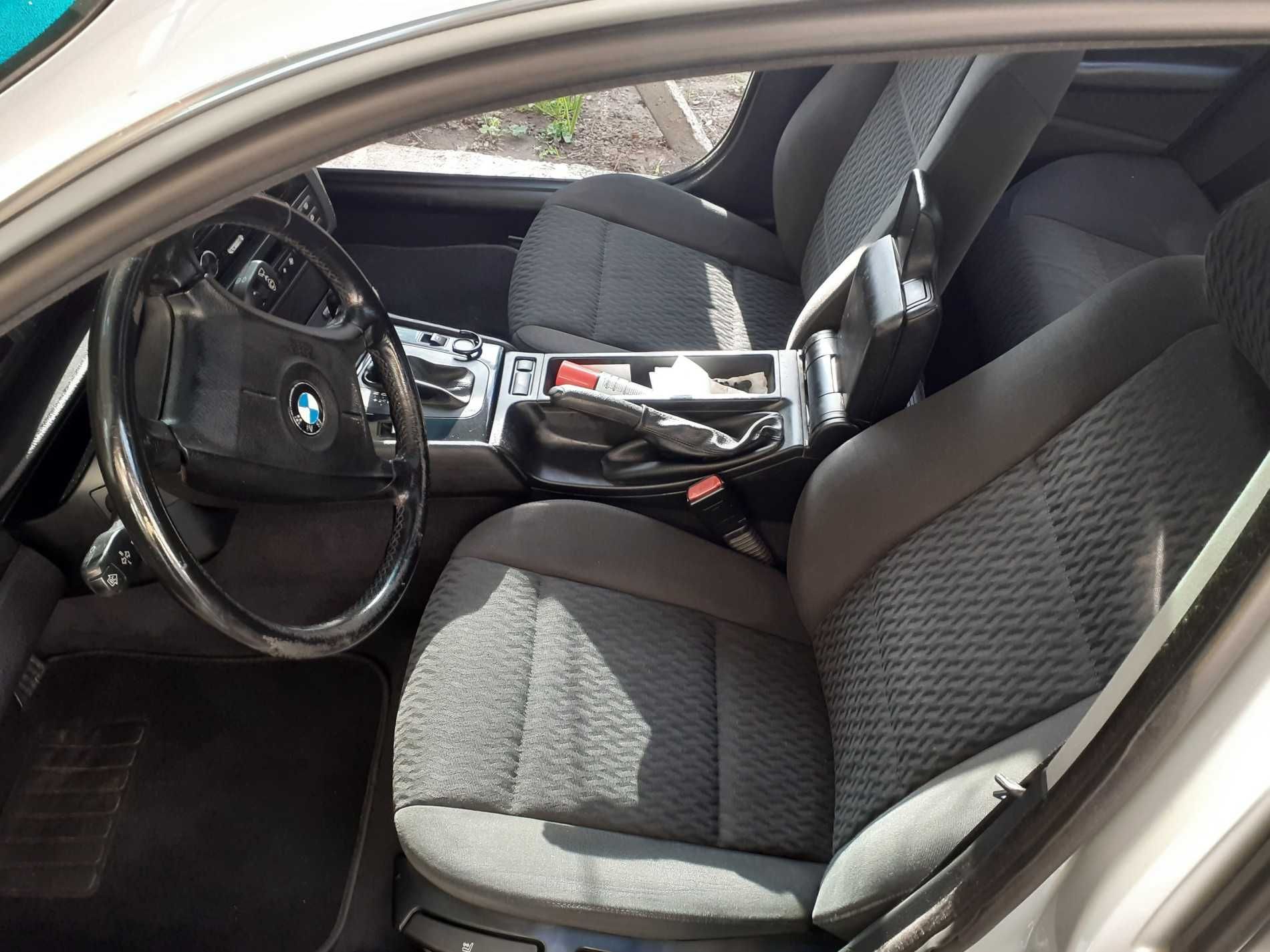 BMW e46 320i, 6 cil., original, curat, stare foarte buna