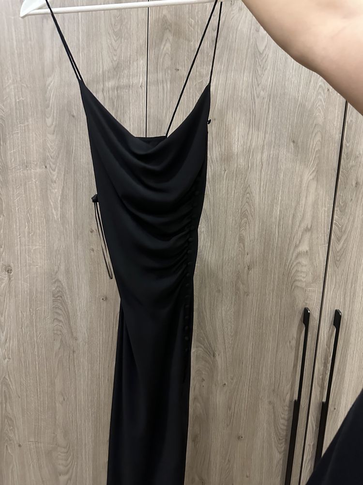 Черное новое платье