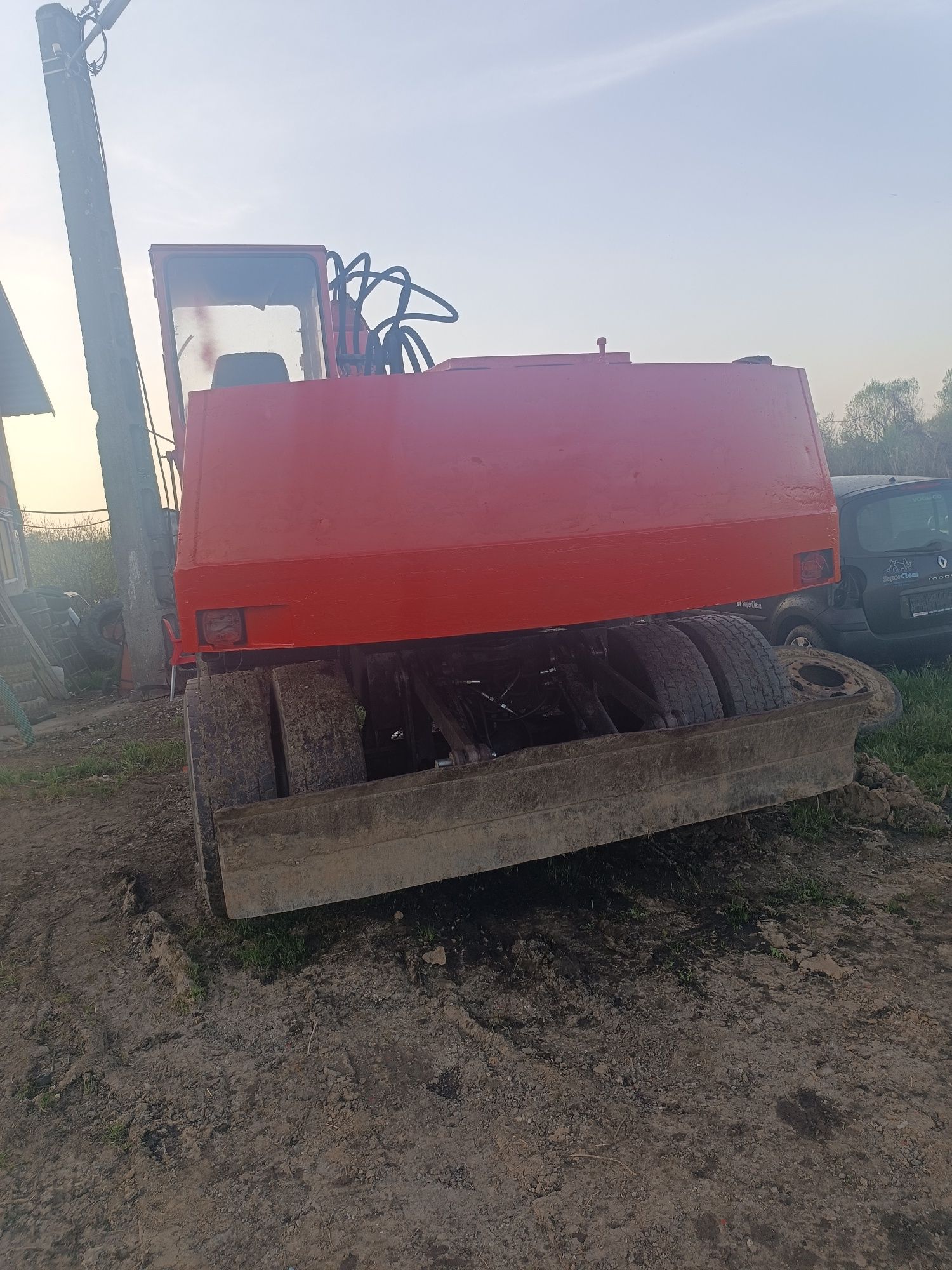 Vând excavator O&K