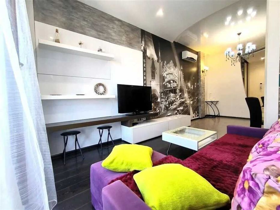 Двустаен имот в кв.Хиподрума