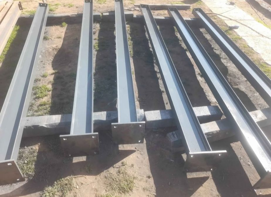 Hale și structuri  metalice la preț redus