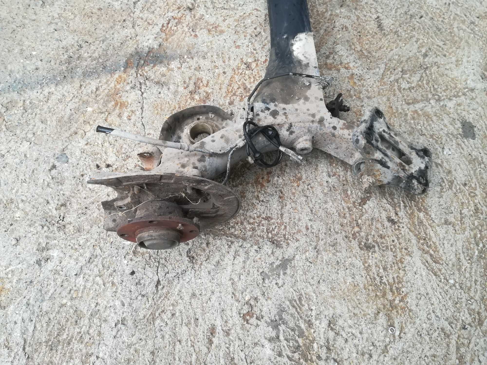 Преден заден мост (магаре) Пежо 307 Peugeot 307 1.6i 2.0HDI
