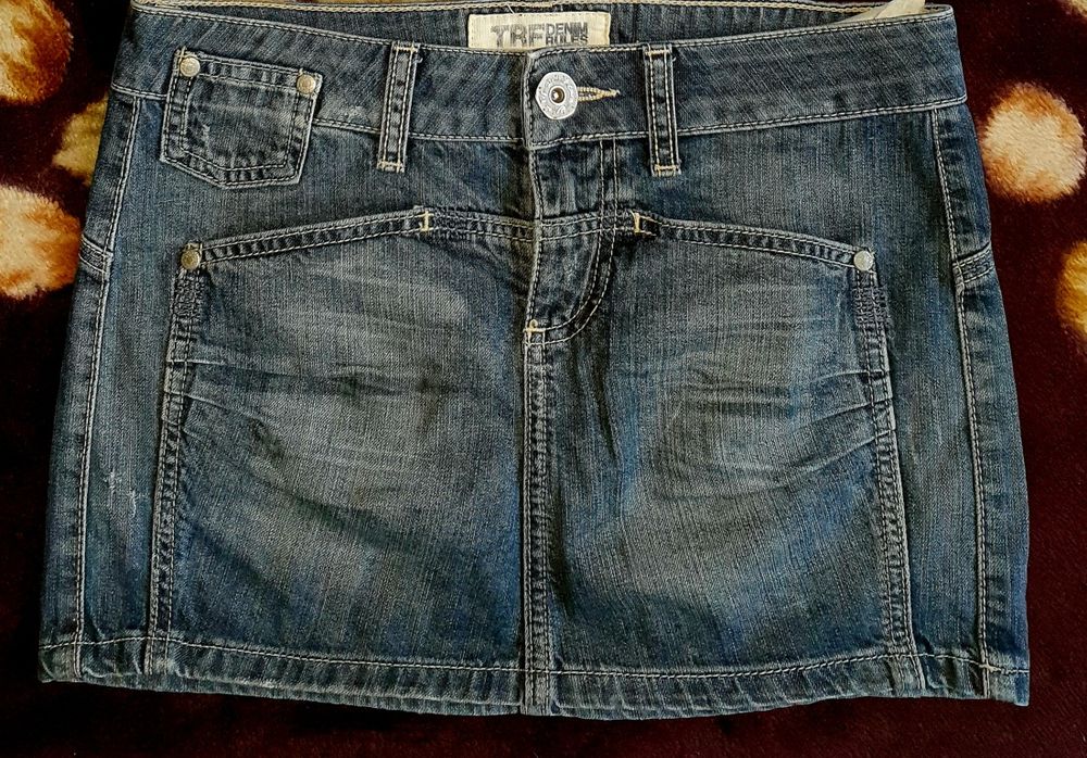 Продаю джинсовую юбочу