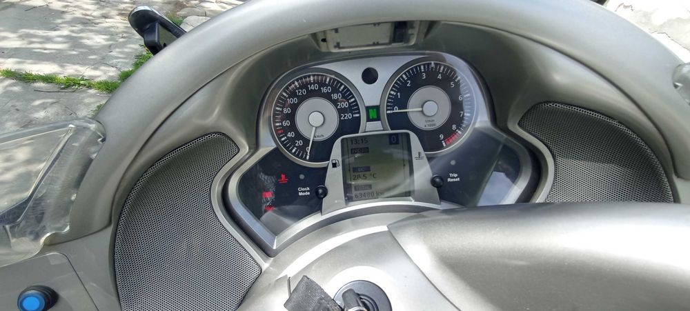 motocicleta BMW R1200LT