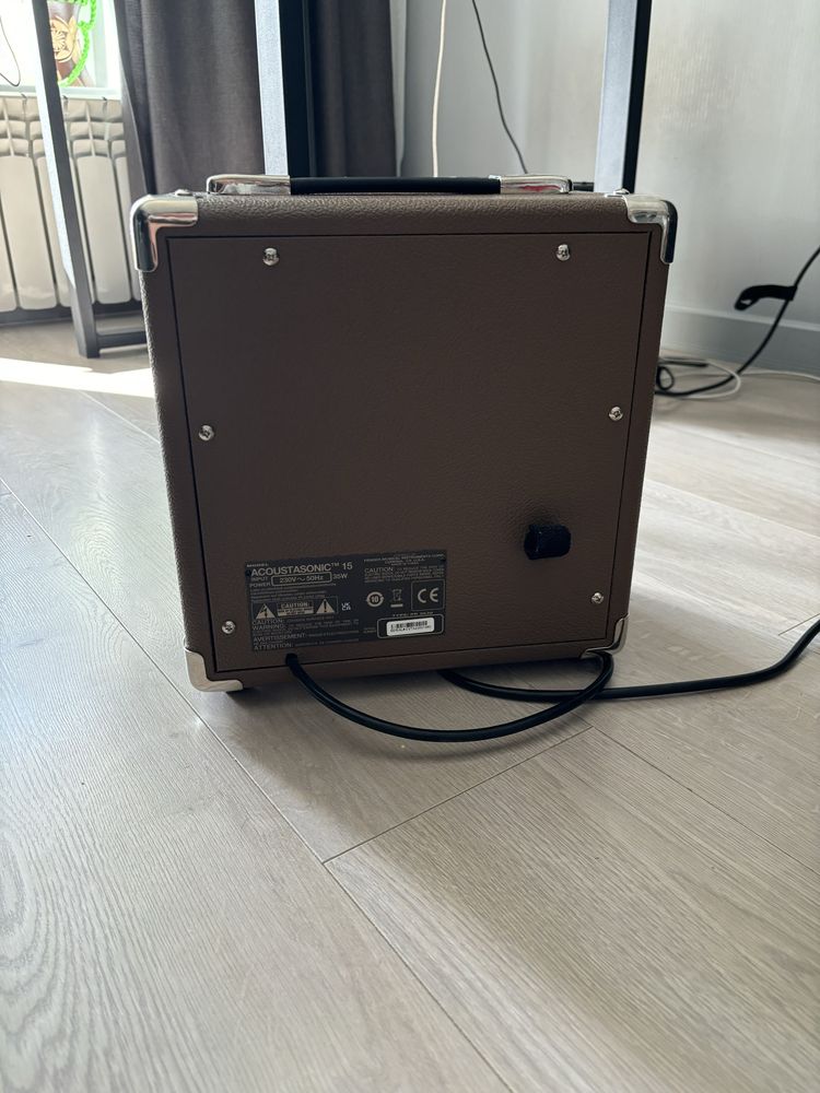 гитарный комбик Fender Acoustasonic 15 Beige