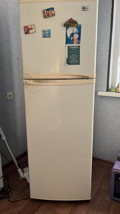 Продам холодильник