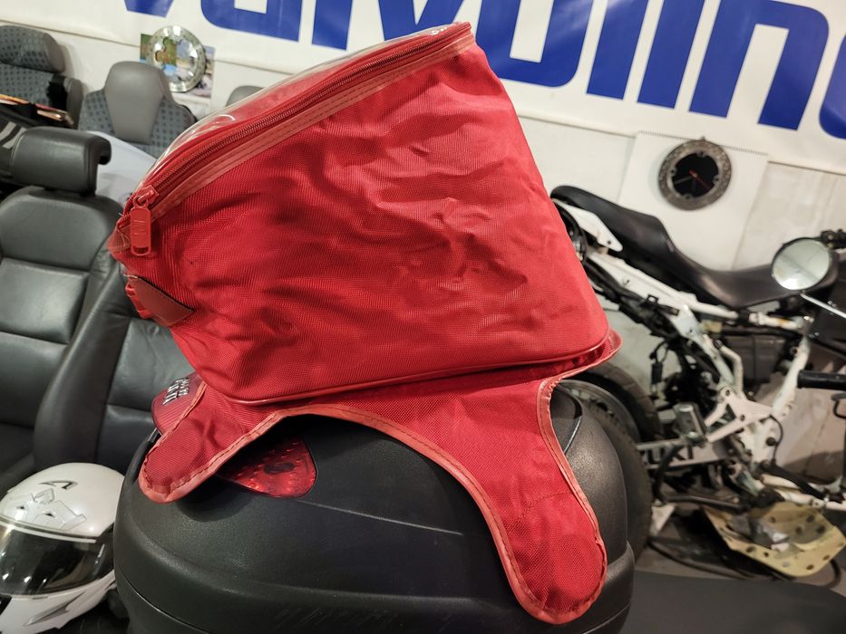 Чанта за резервоар с магнити Honda