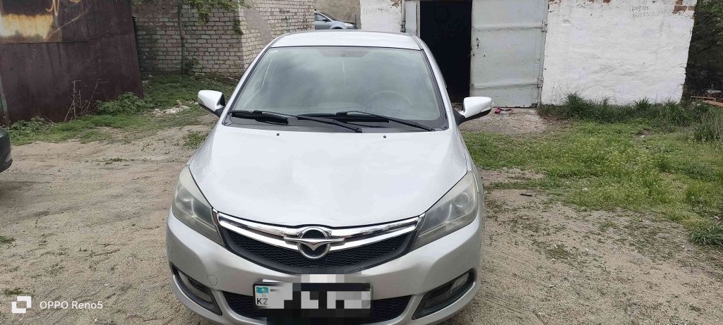 Автомобиль Haima M3