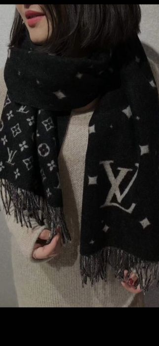 Fular bărbați Louis Vuitton, model 2026, 2 modele