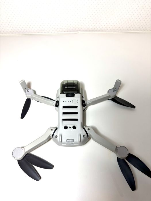 DJI mini 2se.
