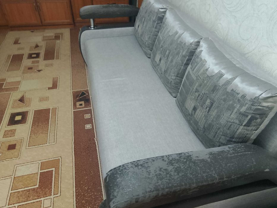 Диван раздвижной б/у