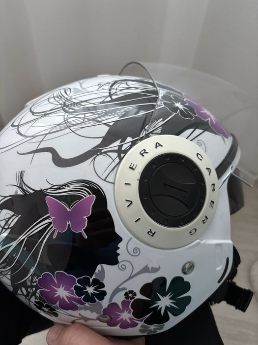 Casca Caberg riviera v3