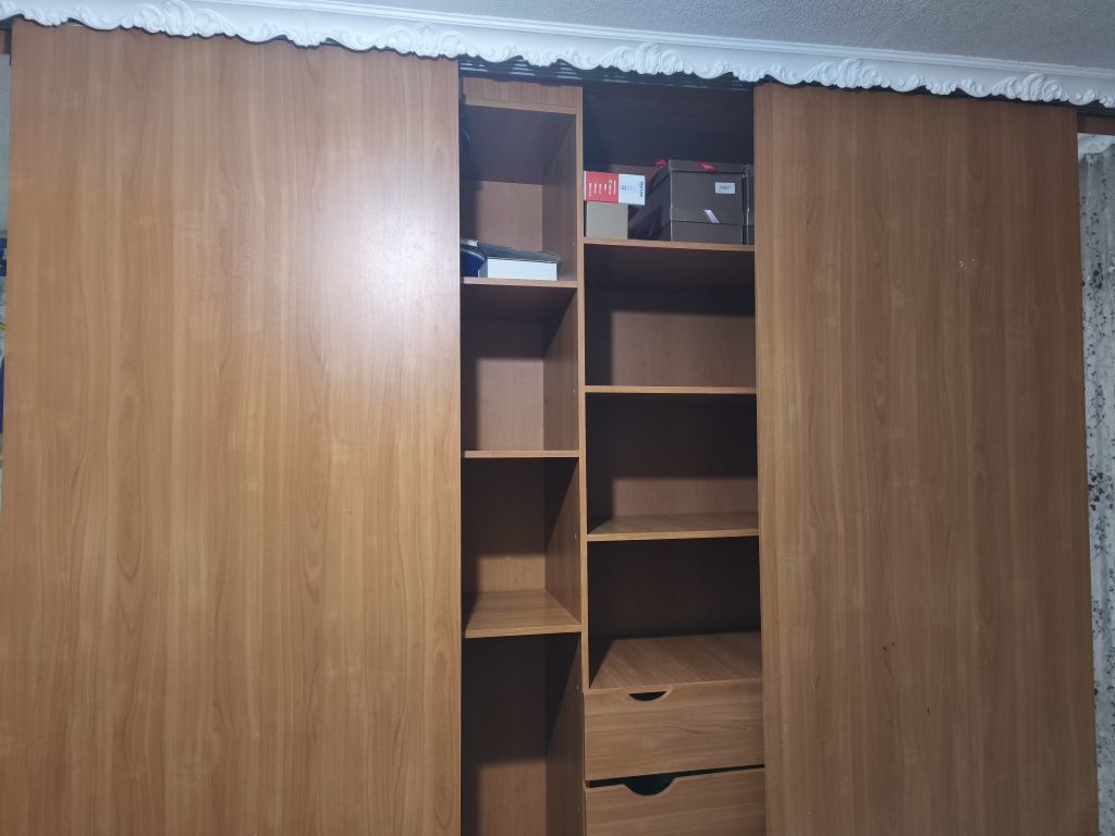 Шифонер купе раздвижными