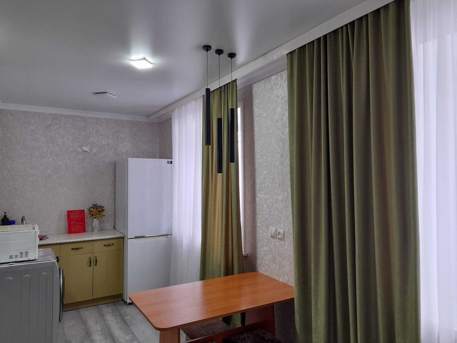 Продажа 1-комнатной  малосемейного типа квартиры в центре на Чехова