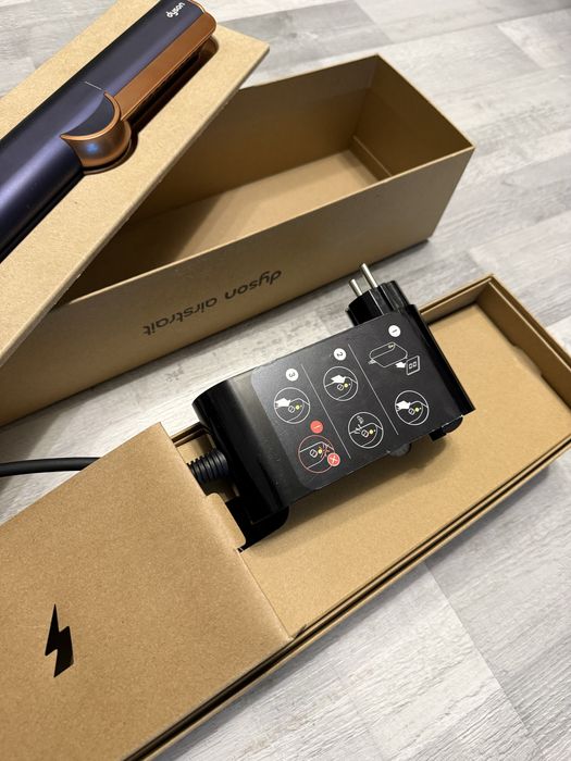 Преса за коса Dyson Airsrait