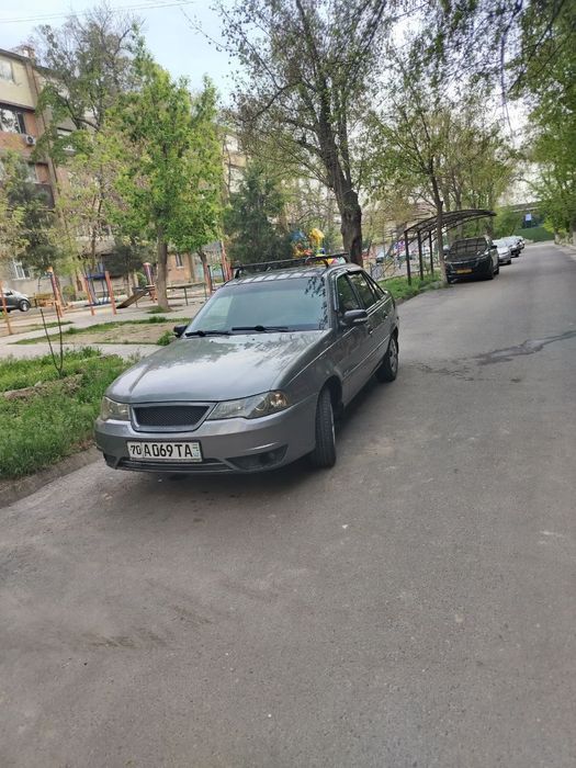 Moshina 100 garantiyali 1qul xaydalgan pul kerakli zarur boʻlganligi u