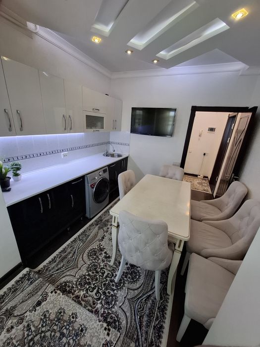 Срочно для молодожен или Иностраных лиц, 2 комнатная на Метро Чиланзар