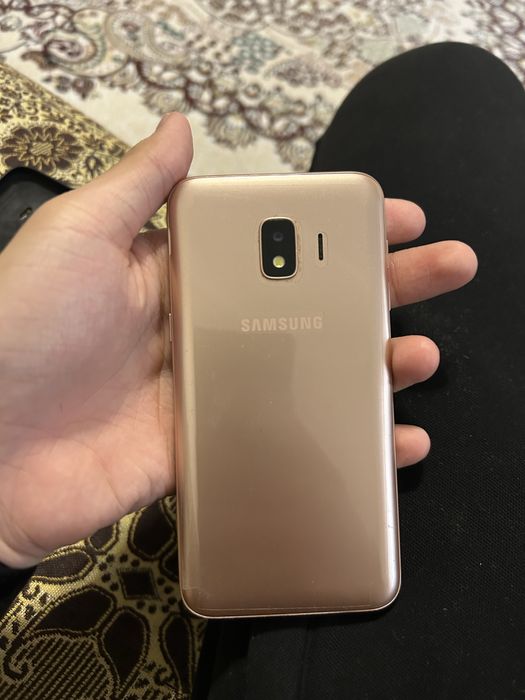 Телефон samsung galaxy j 2 core (без коробки даю в комплект провод)