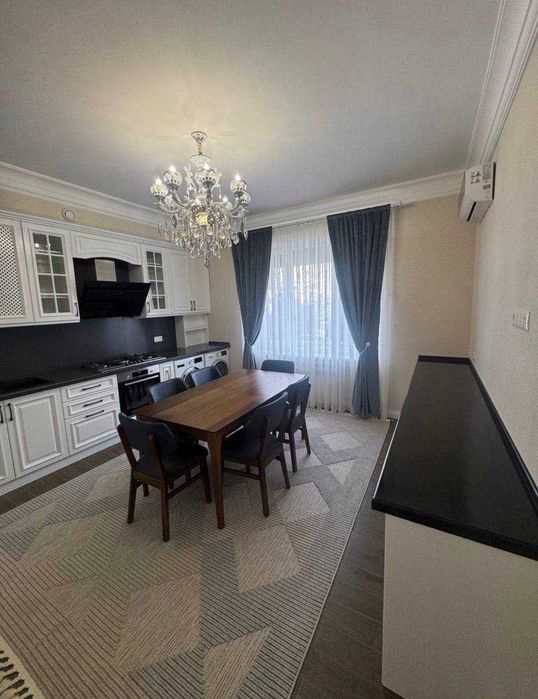 ПРОДАЕТСЯ 3/1/7 148м2 на: Ц-2  Ор.р: Алайский рынок