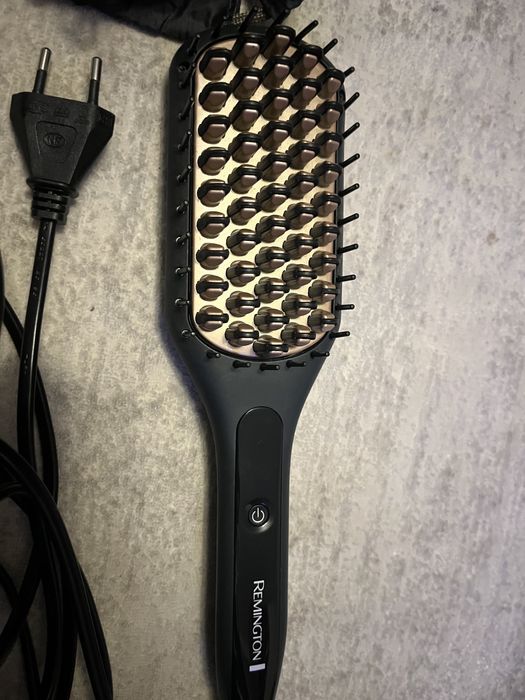 Perie REMINGTON indreptat parul