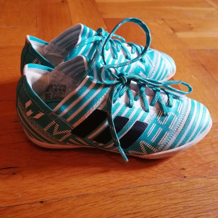Бутонки за изкуствена трева Adidas Messi, Бутонки за тревен терен Nike