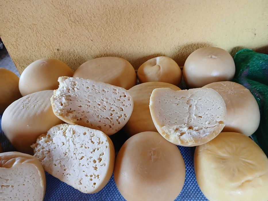 De vanzare produse lactate din lapte de VACA