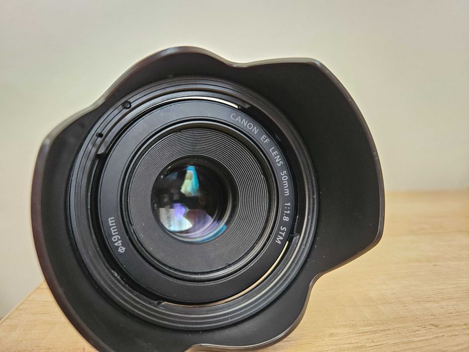 Canon EF 50 mm 1.8 STM + Adaptor EF-RF