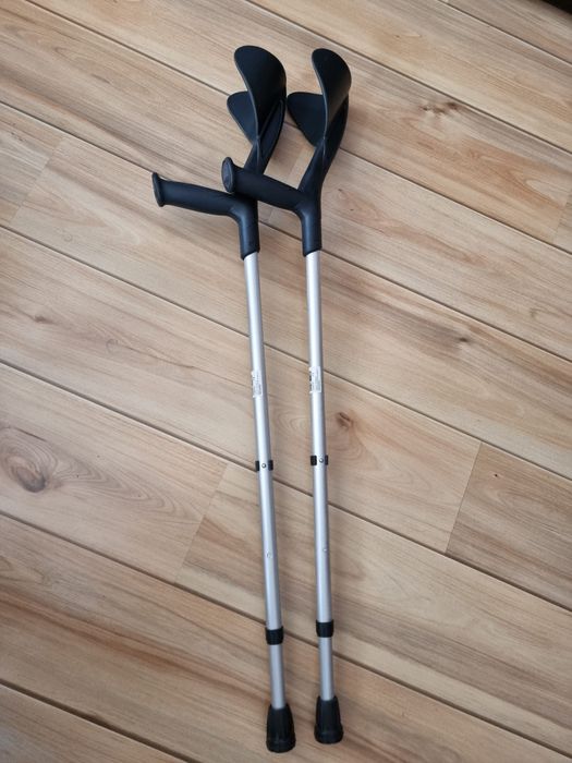 Carje noi, reglabile.