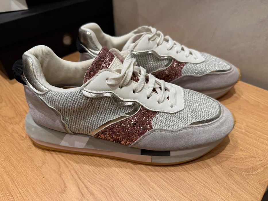 Сникърси Colors of California