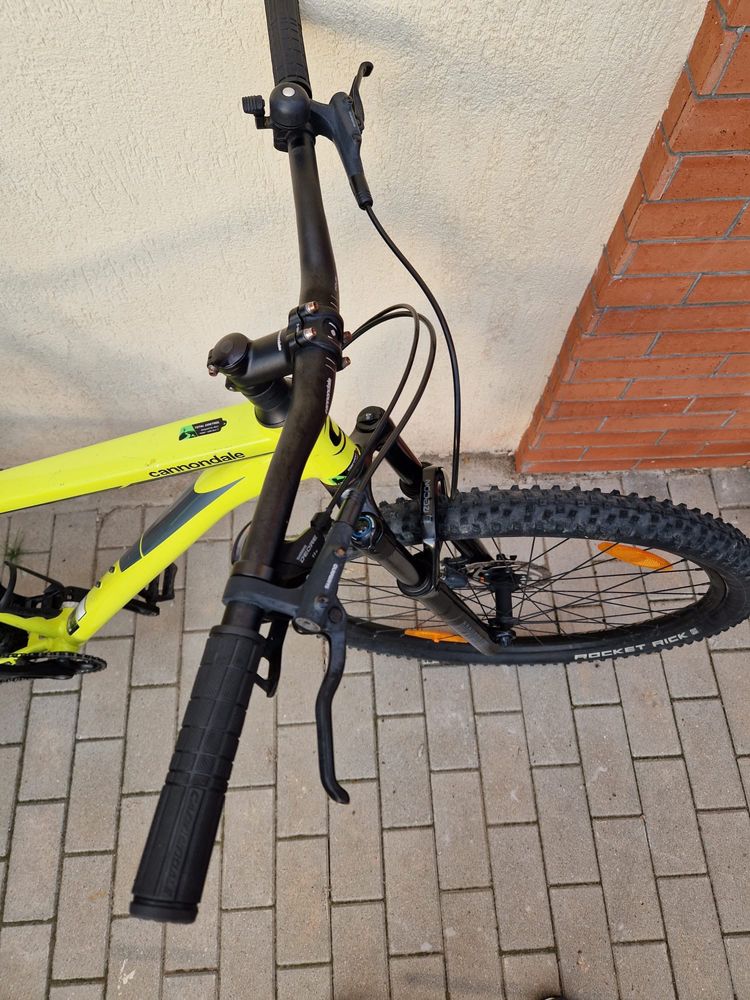 Super oferta !Vand bicicleta MTB hardtail Cannondale