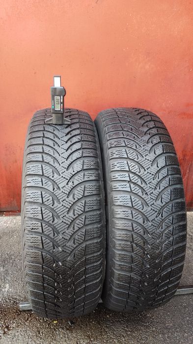 2бр. зимни гуми 175/65/15 Michelin Alpine 
dot21
6.88mm
Добро състояни